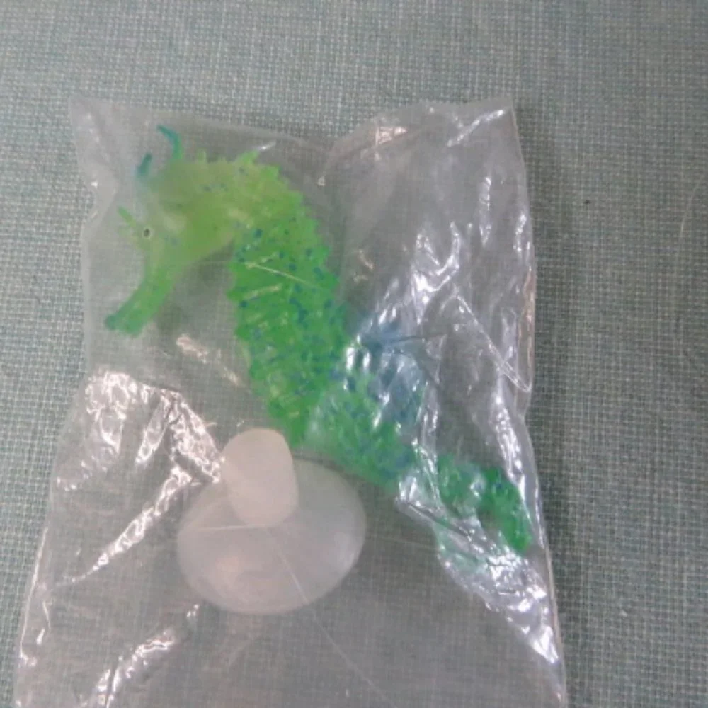 3 Fake Seahorses